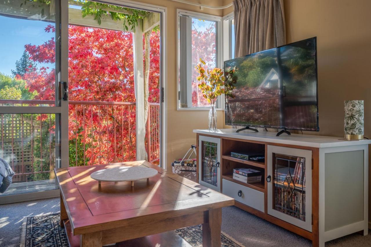 Rose On The Bay - Akaroa Holiday Home Extérieur photo