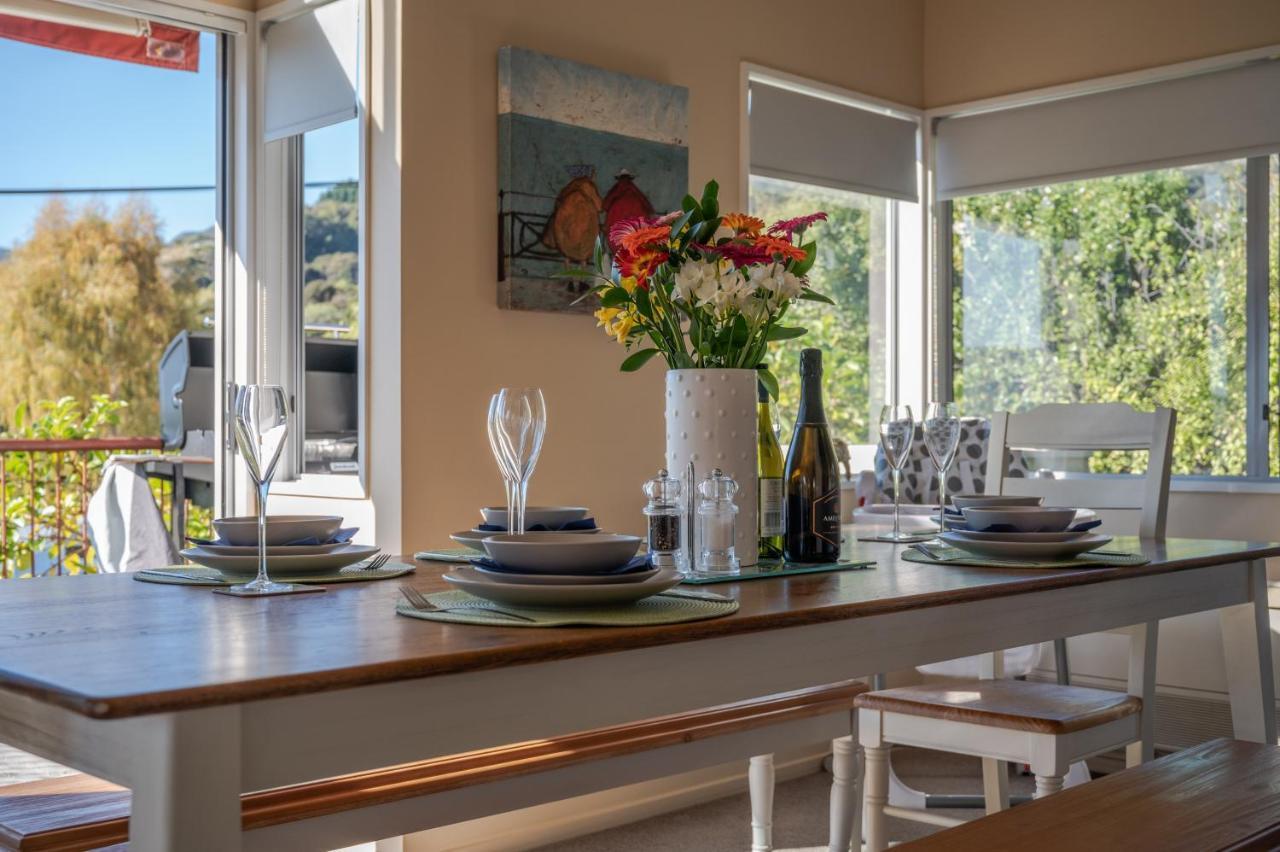 Rose On The Bay - Akaroa Holiday Home Extérieur photo